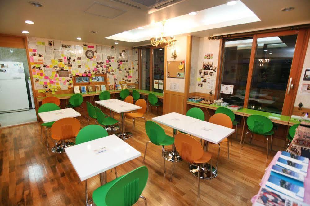Hostel Lyndon Jeju Exterior photo